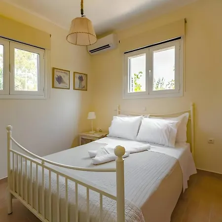 A Casa D'irene Mantzavináta