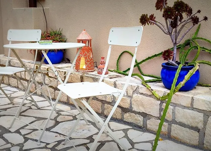 A Casa D'irene Apartmán Mantzavináta