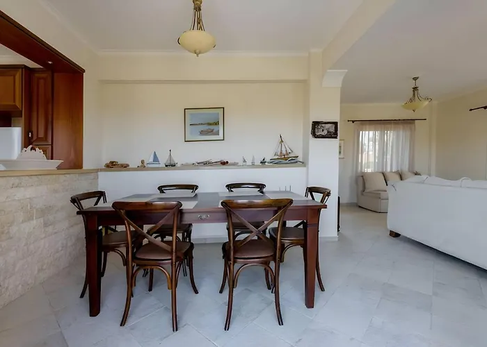 A Casa D'irene Apartmán Mantzavináta